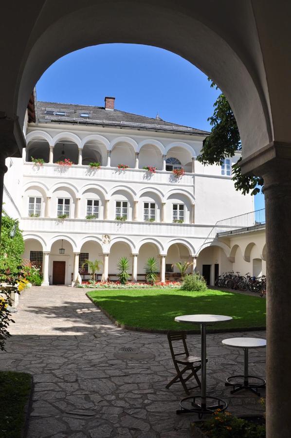 Kloster Wernberg Hotell Eksteriør bilde