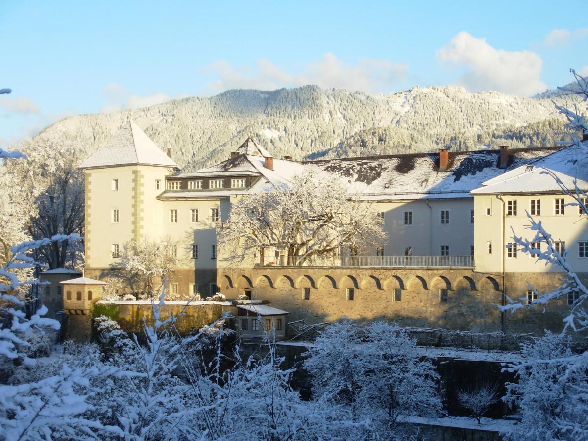 Kloster Wernberg Hotell Eksteriør bilde