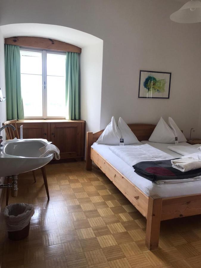 Kloster Wernberg Hotell Eksteriør bilde